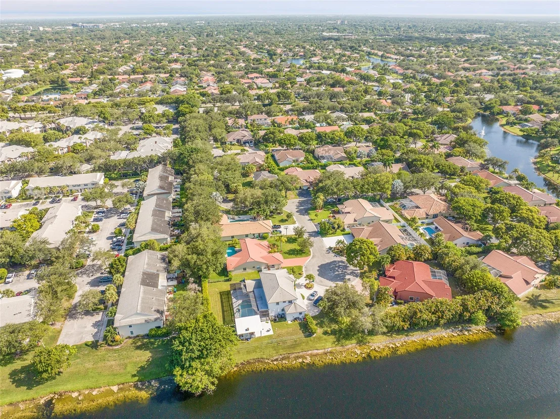 Photo of 10004 NW 57th Place