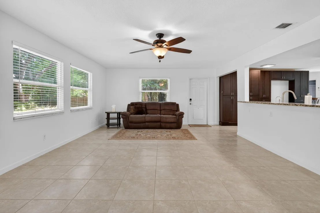Photo of 17391 Alexander Run