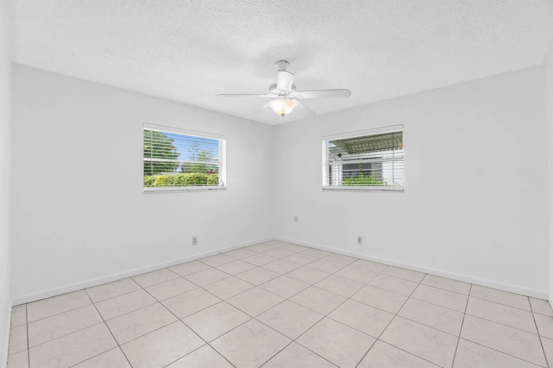 Photo of 2203 Campanelli Boulevard