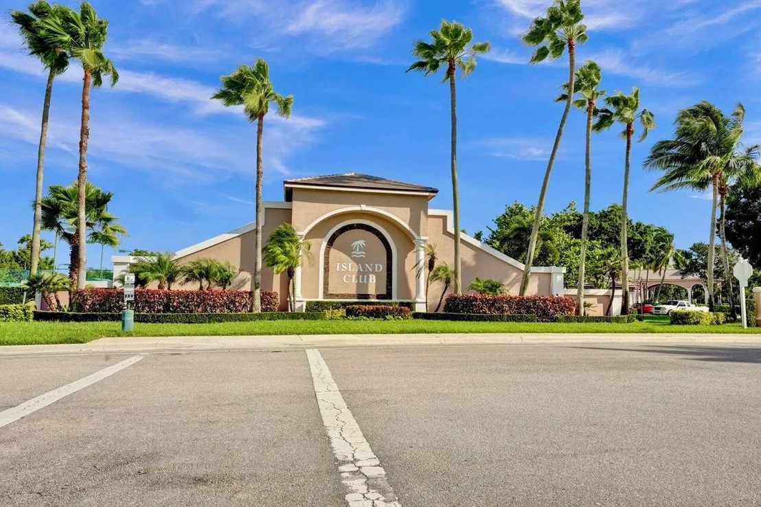 Photo of 8670 Pine Cay