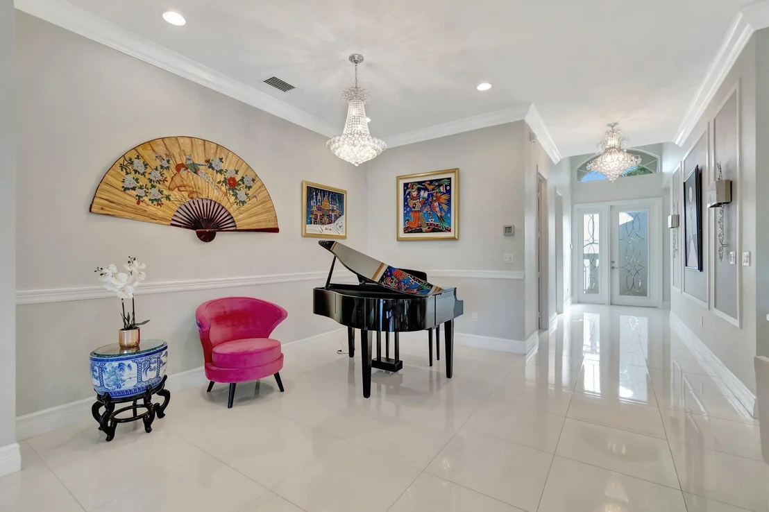 Photo of 12396 Cascade Valley Lane