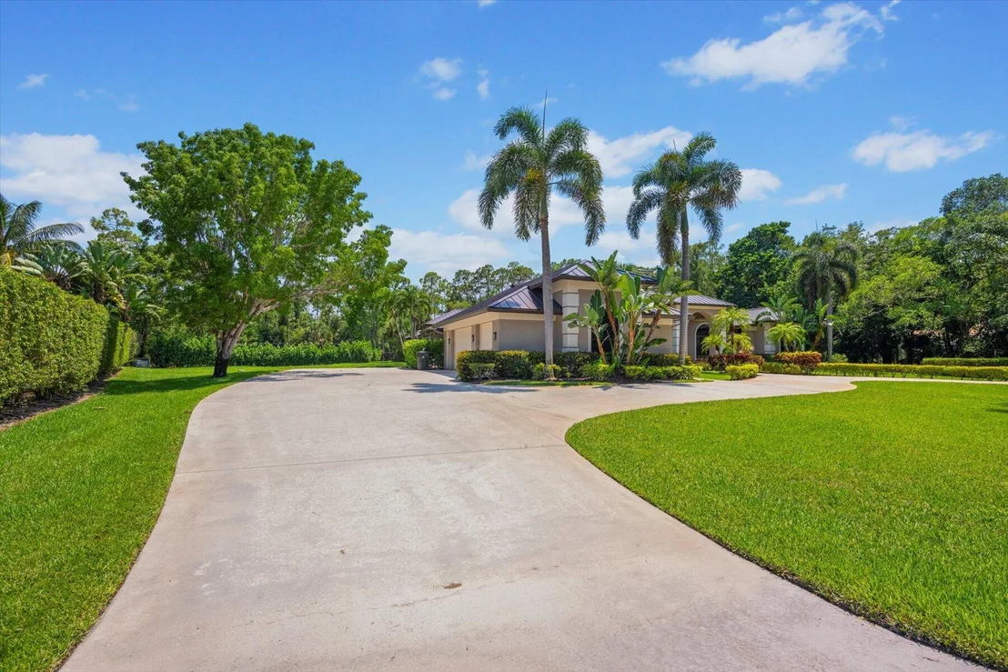 Photo of 14370 Halter Road