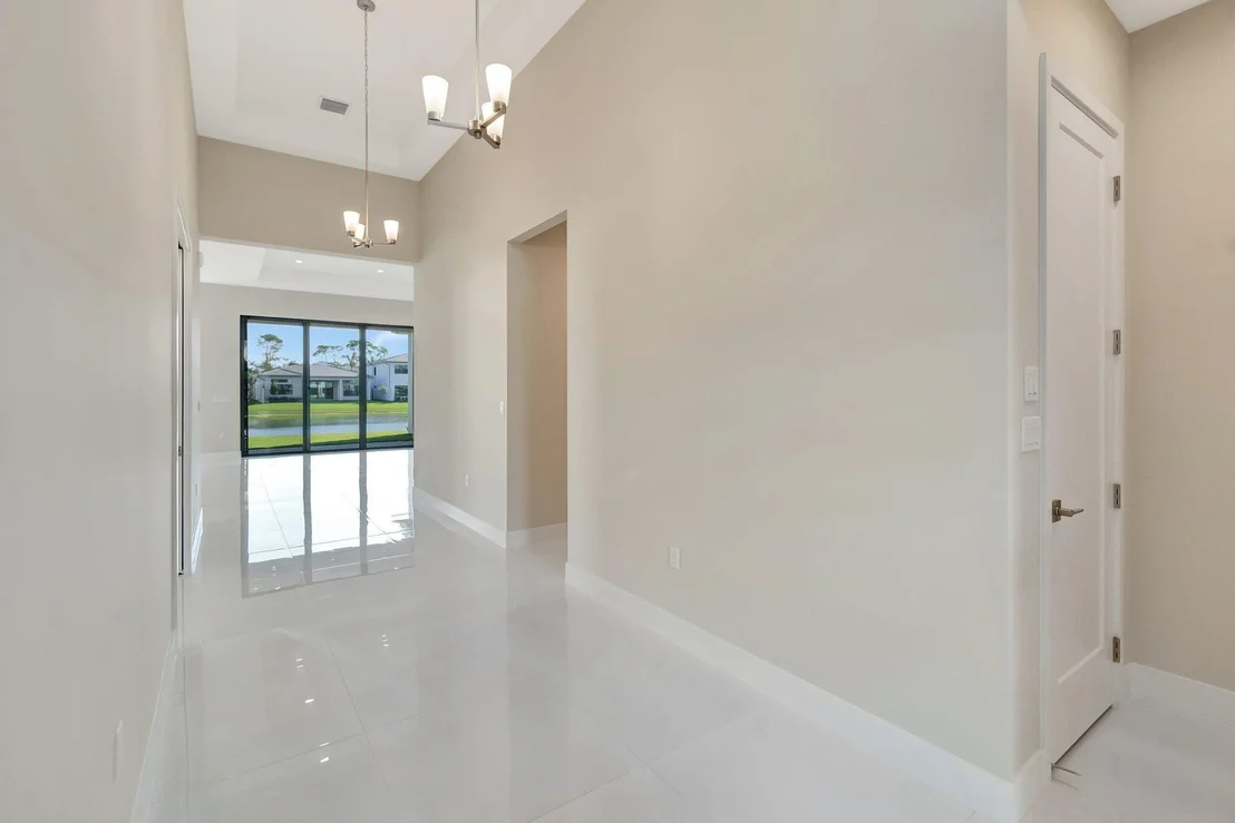 Photo of 9452 Riverside Park Drive