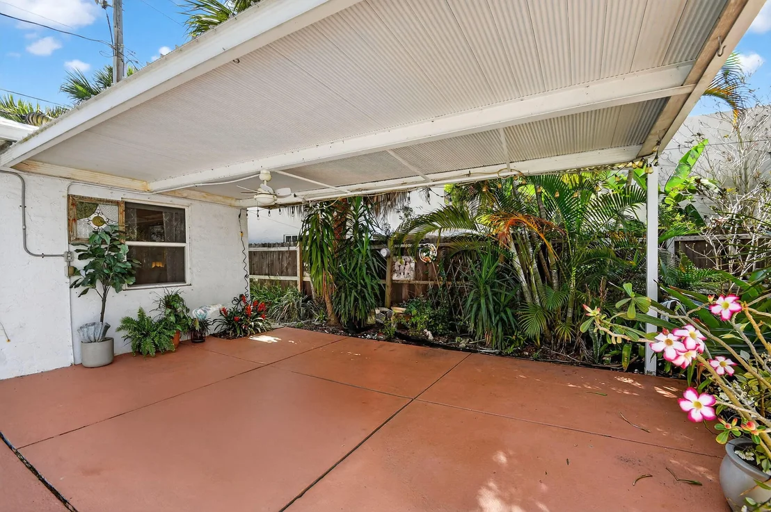 Photo of 328 Monroe Drive