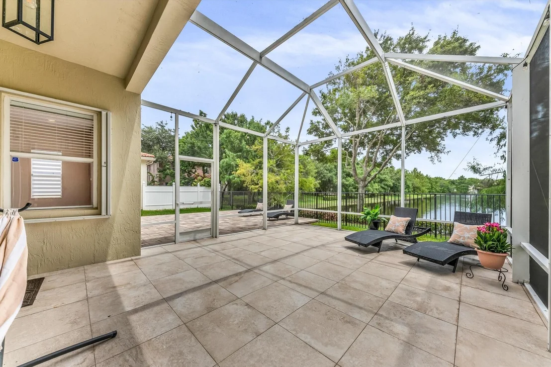Photo of 1070 Grove Park Circle