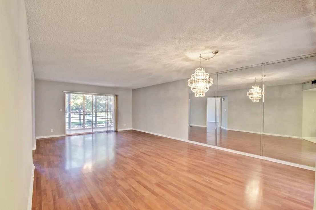 Photo of Unit D2 at 1601 Abaco Drive