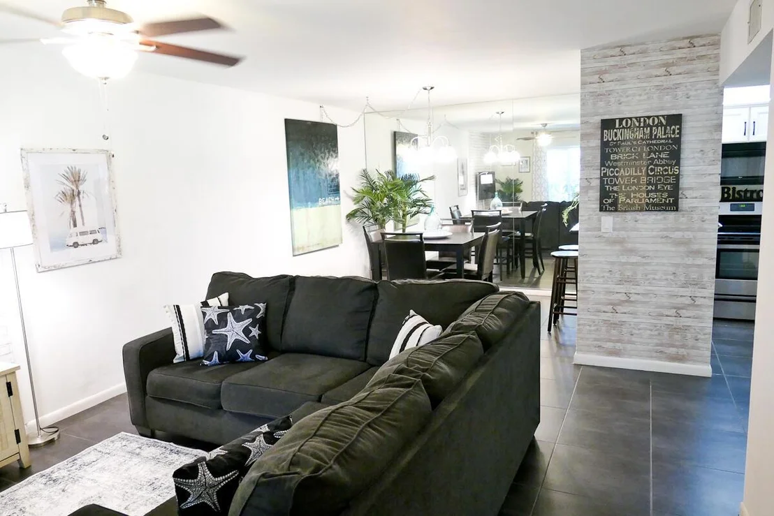 Photo of Unit D at 6468 Chasewood Drive
