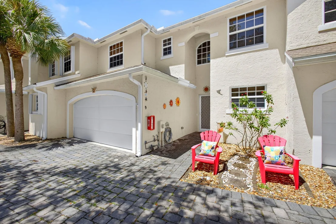 Photo of Unit 7 at 479 Tequesta Drive