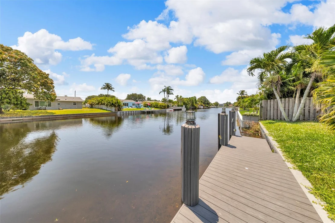 Photo of 2919 Cormorant Road