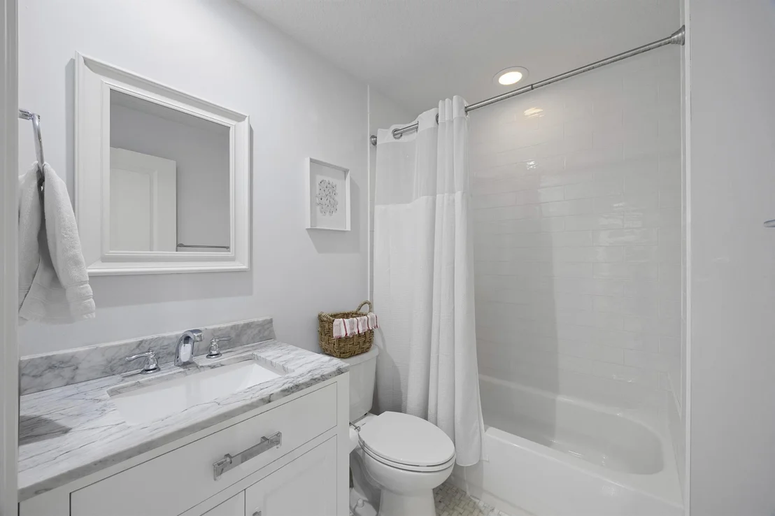 Photo of 17574 Cinquez Park Road E