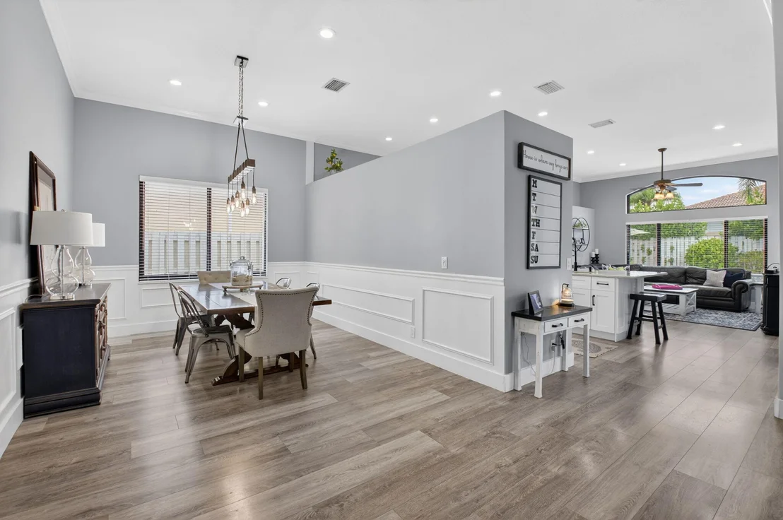 Photo of 6133 Indian Forest Circle