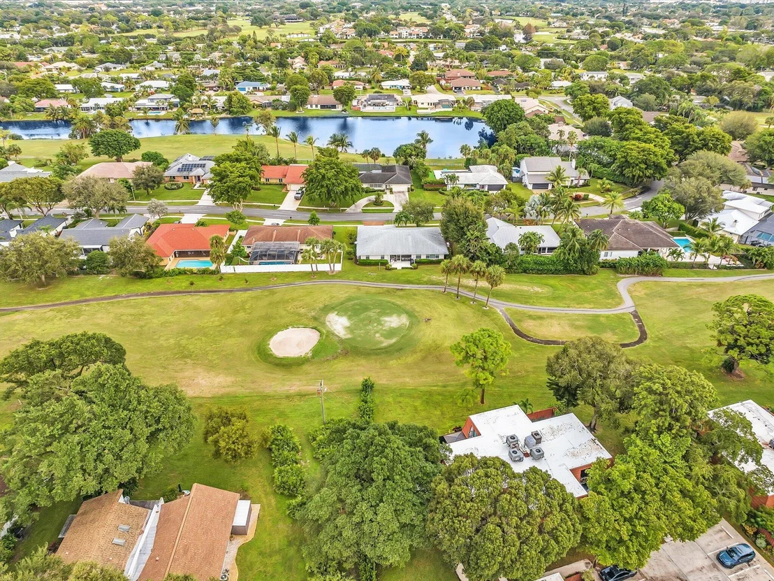 Photo of 3204 Lakeview Drive