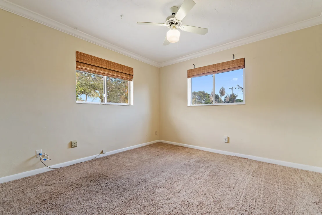 Photo of 815 W Laird Drive