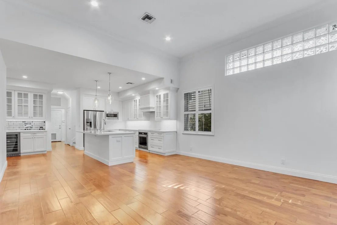 Photo of 138 Victorian Lane
