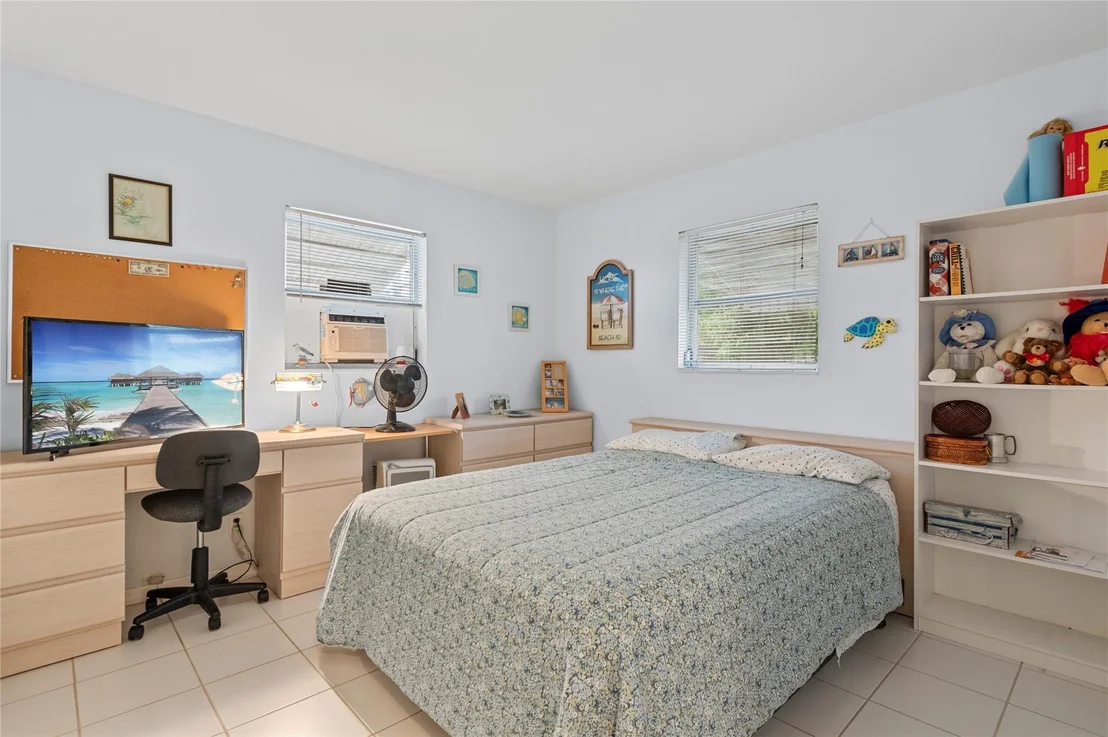 Photo of 313 SE 3rd Terrace