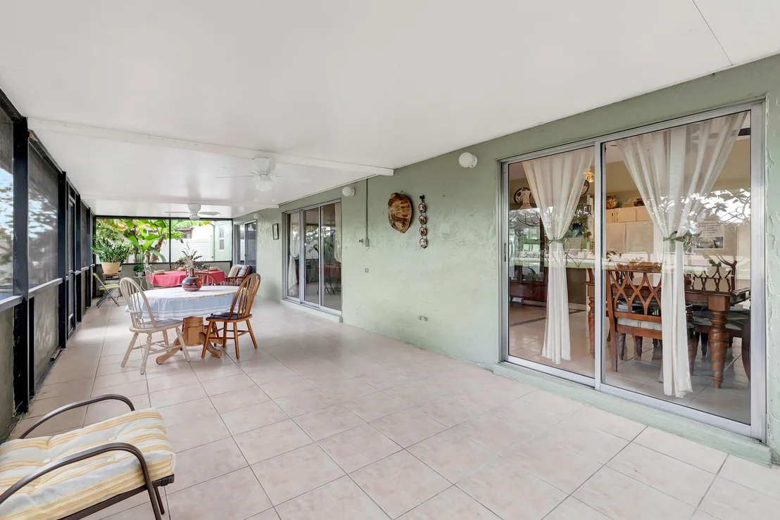 Photo of 9873 Robins Nest Road