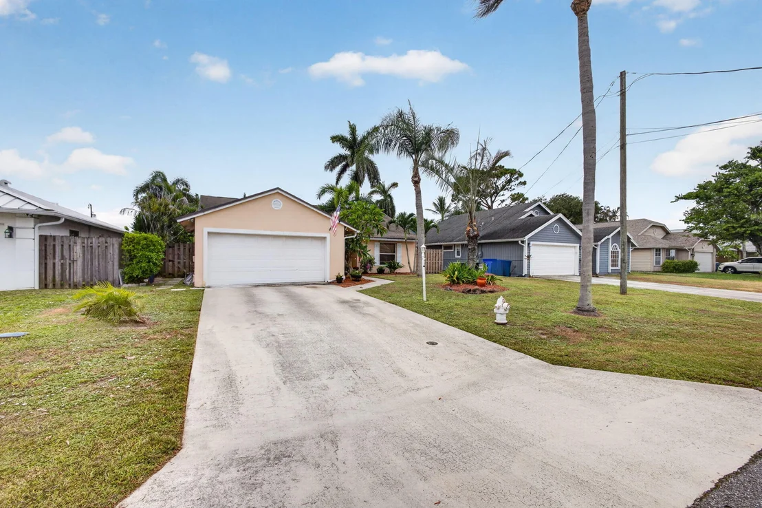 Photo of 6312 MULLIN Street