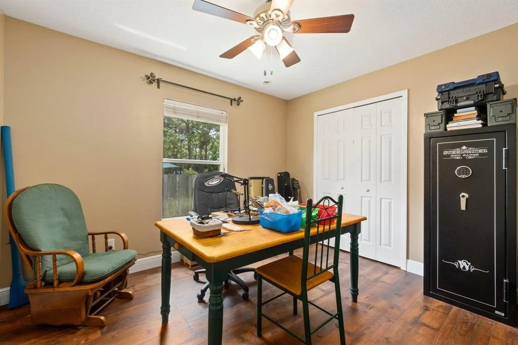Photo of 5501 Pinetree Drive