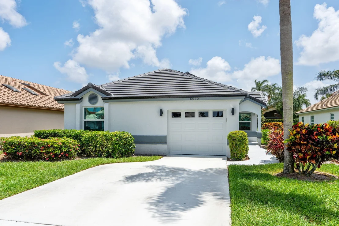 Photo of 6070 Bluegrass Drive