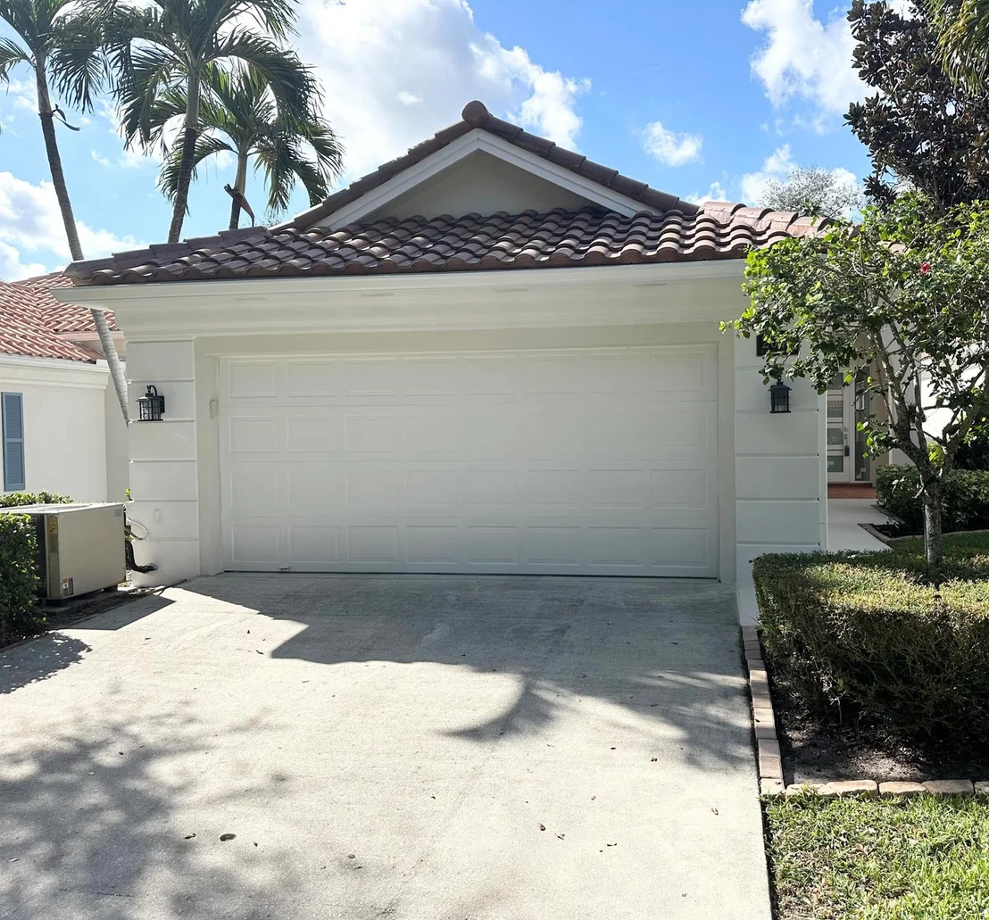 Photo of 2048 Valencia Drive