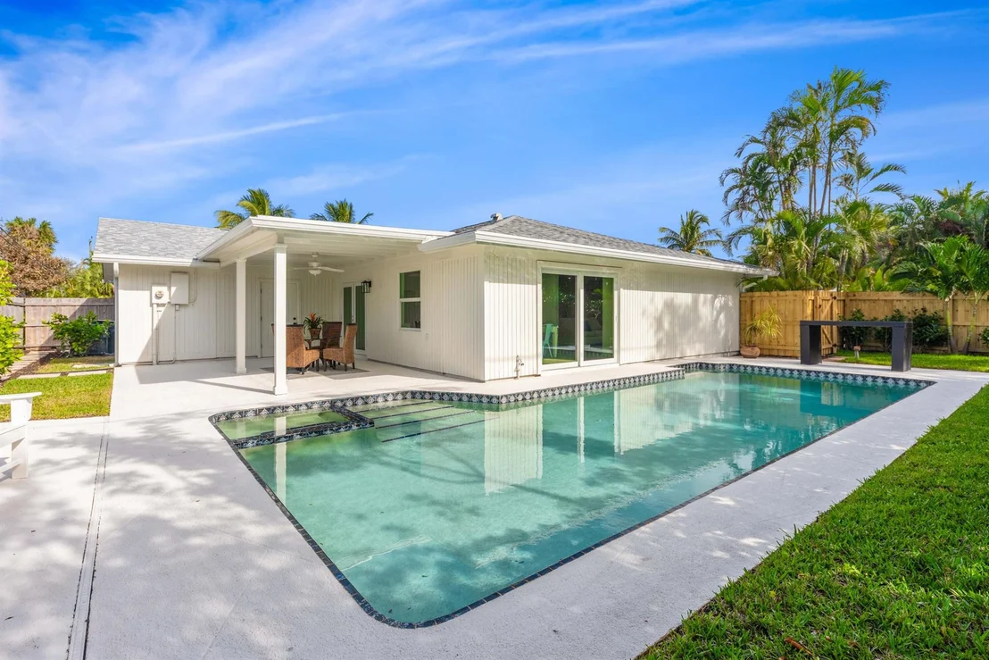 Photo of 1604 Seabrook Road