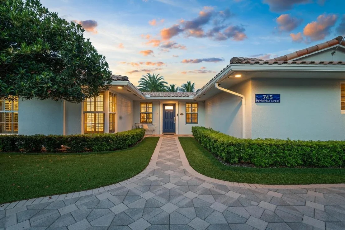 Photo of 745 Periwinkle Street
