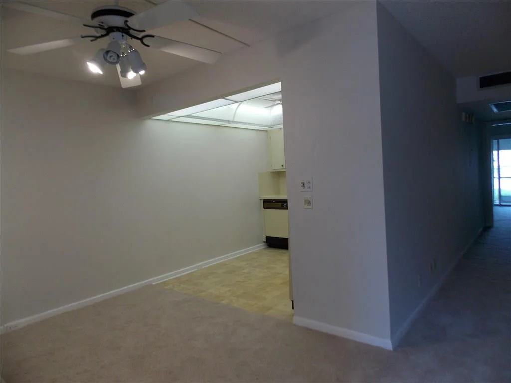 Photo of Unit F1 at 1904 Bermuda Circle