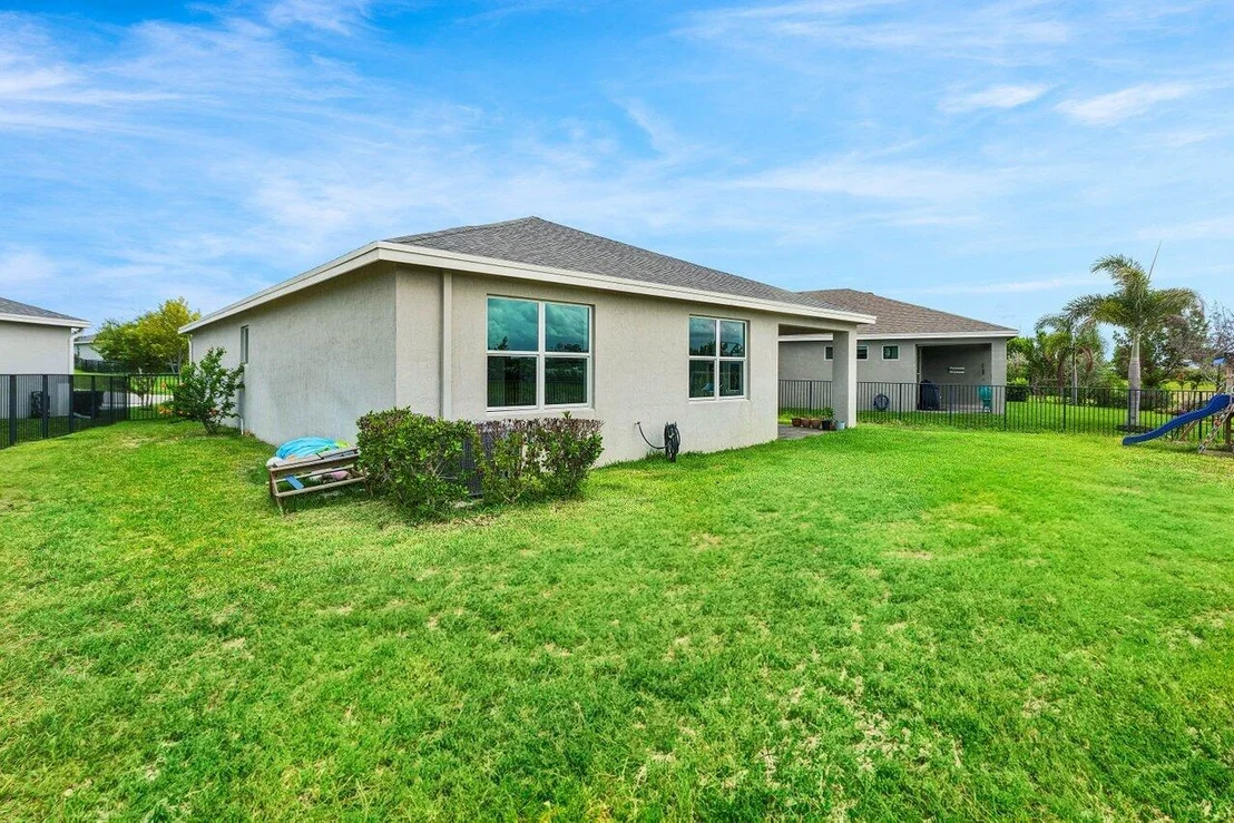 Photo of 2770 NE Breezeway Circle