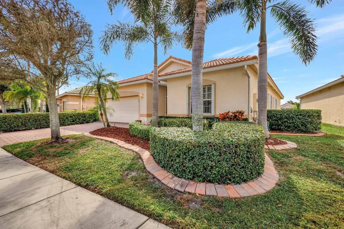 Photo of 8590 Pine Cay