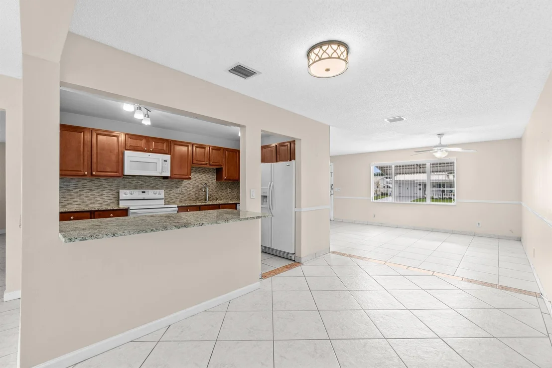 Photo of 2203 Campanelli Boulevard