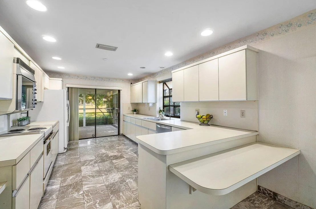 Photo of 5560 NW 3rd Terrace W