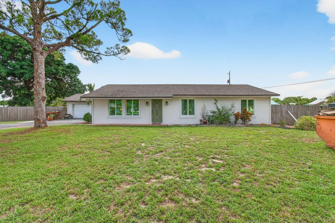 Photo of 5238 Palm Ridge Boulevard