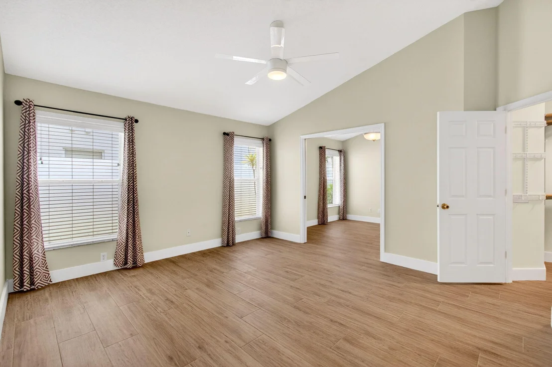 Photo of 1142 Canoe Point