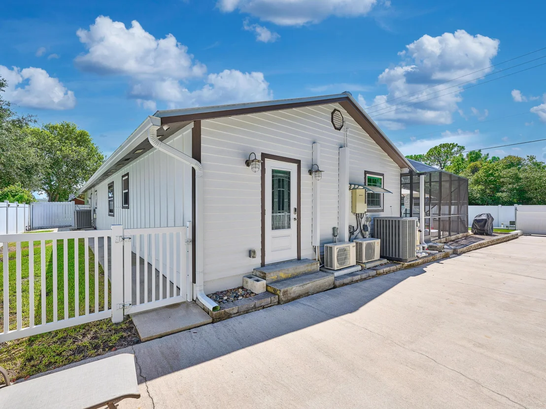 Photo of 708 Weldwood Road