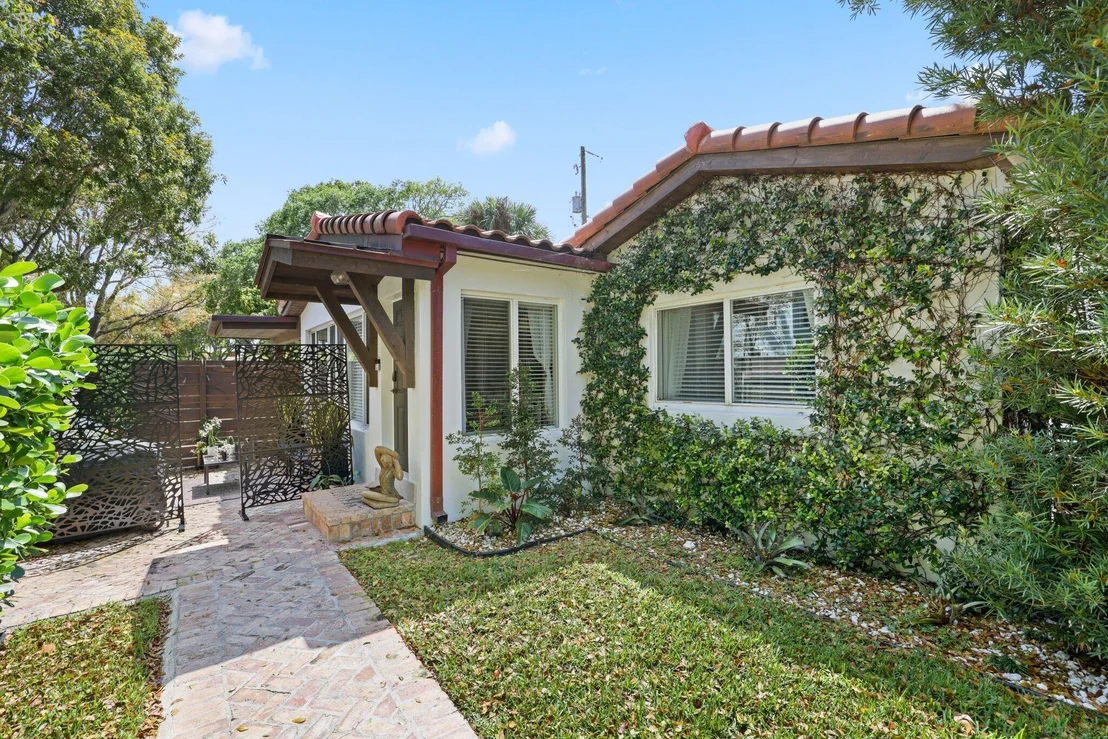 Photo of 706 Sunset Road