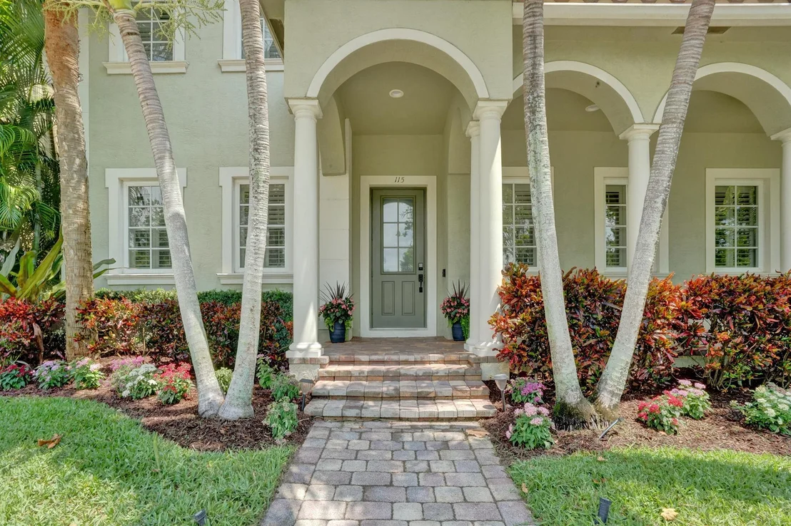 Photo of 115 Edenberry Avenue