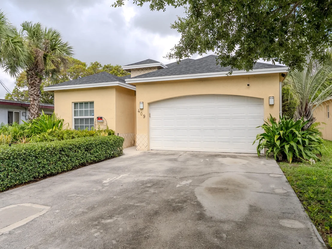 Photo of 409 NW 9th Avenue