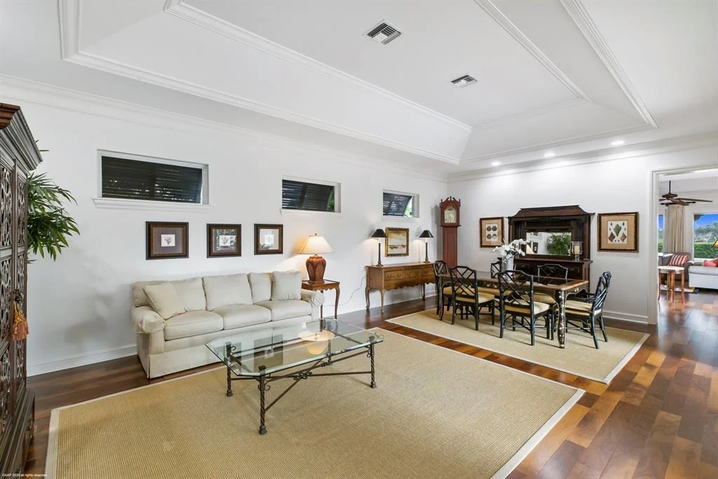 Photo of 724 Grove Place