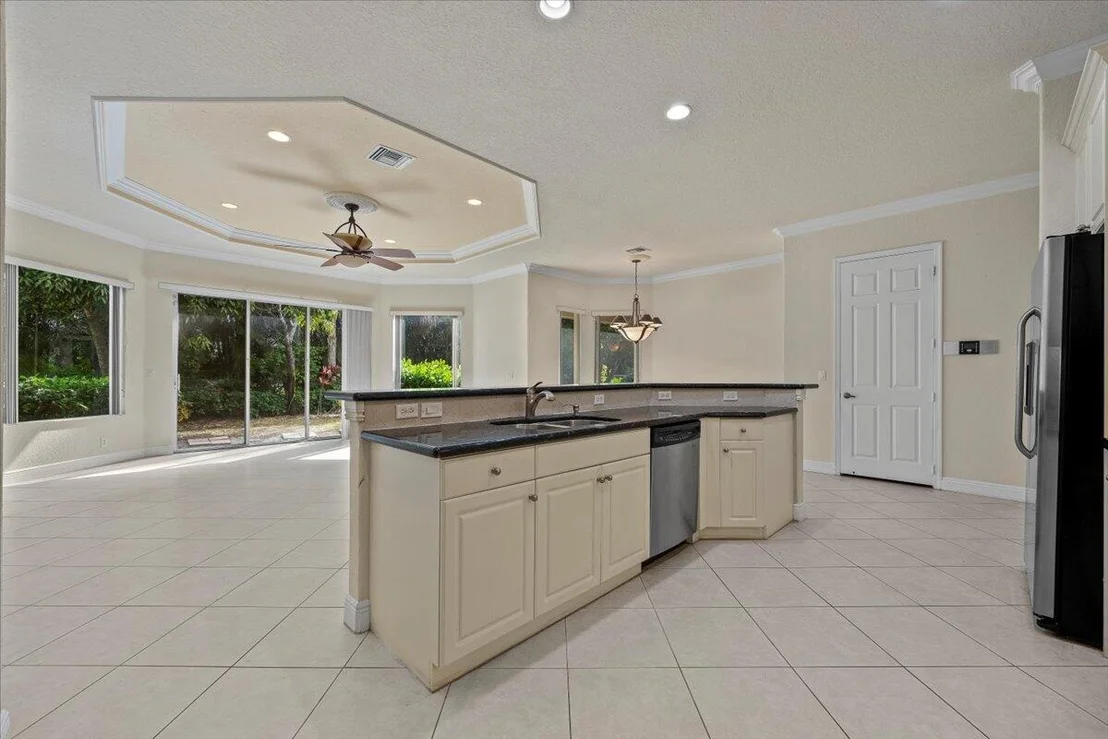 Photo of 9165 Pineville Drive