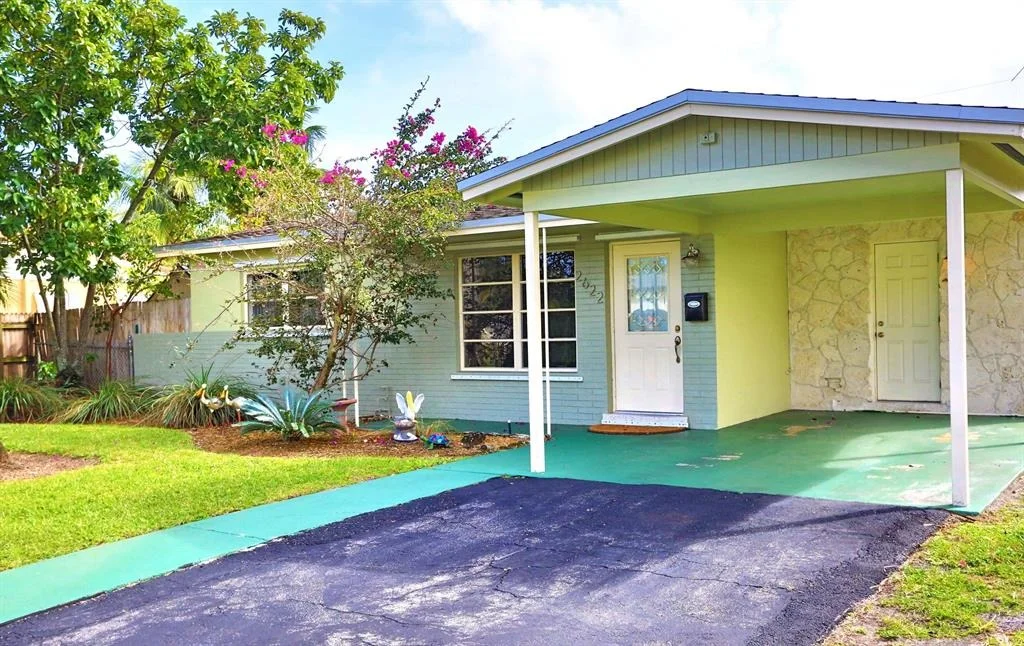 Photo of 2622 Acklins Road