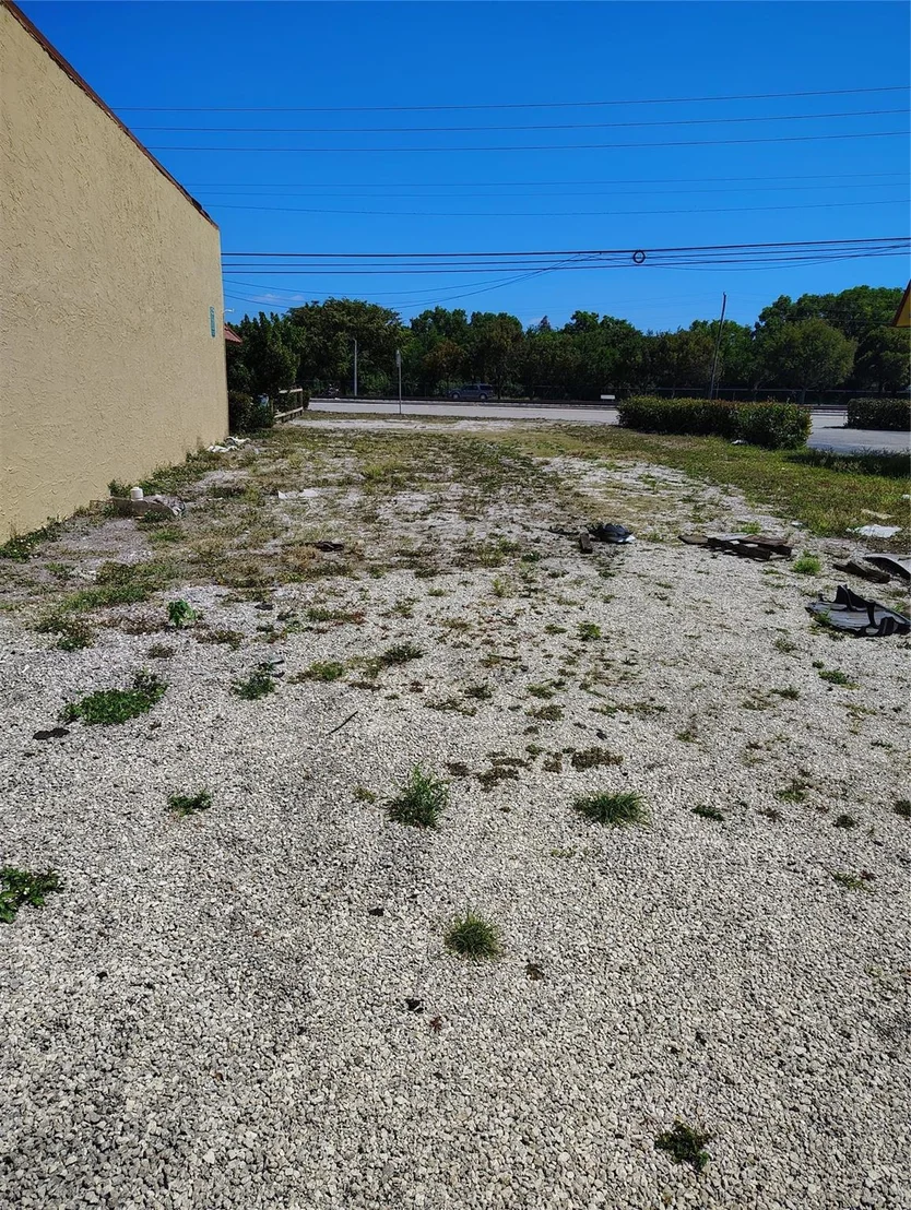 Photo of N 1829 Dixie Highway