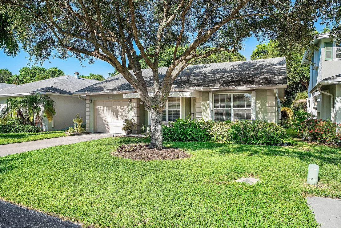 Photo of 241 DEL RIO Boulevard