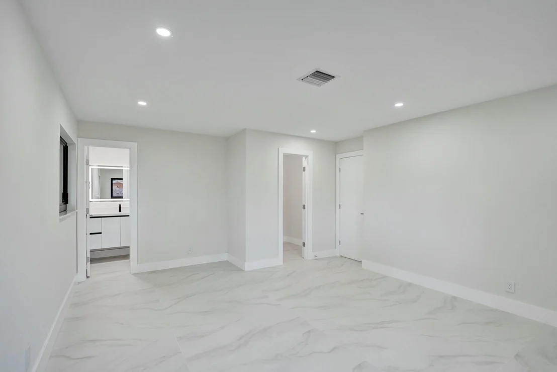 Photo of 728 Heron Drive