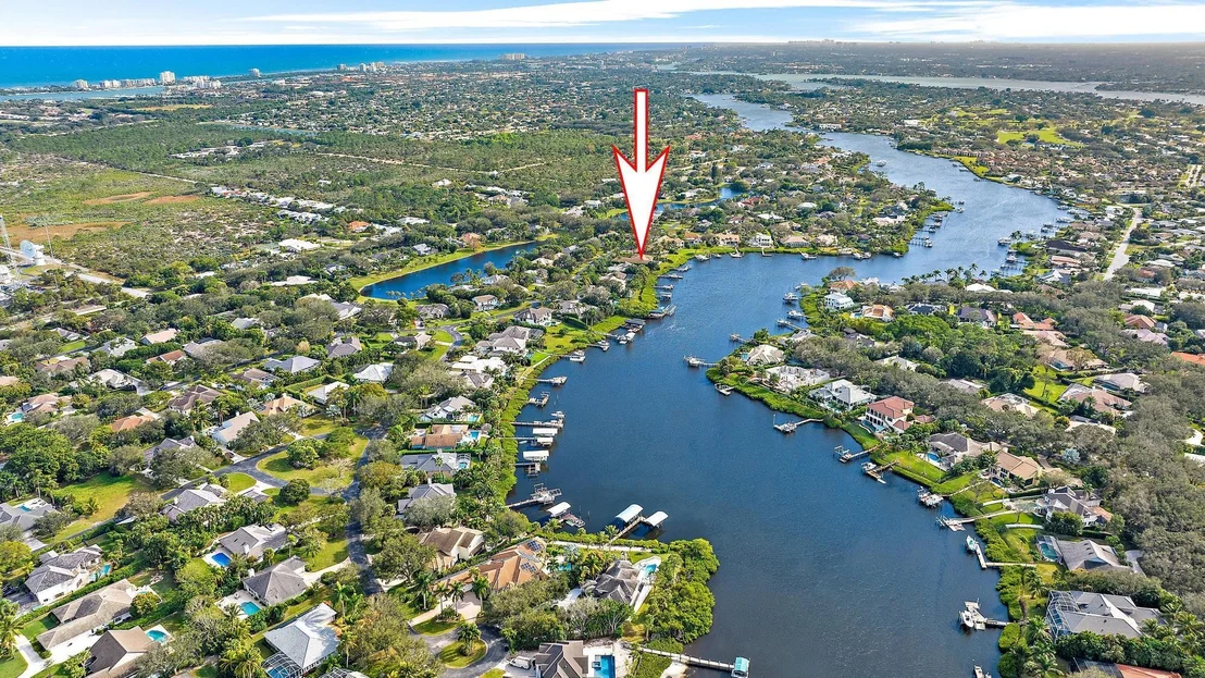 Photo of 18371 SE Lakeside Drive