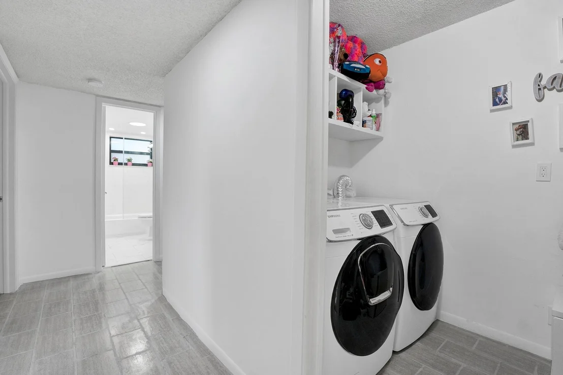 Photo of Unit 301 at 8000 Hampton Boulevard