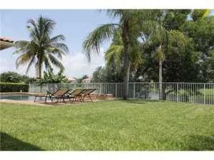 Photo of 1124 Lakeshore Drive