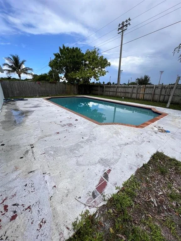 Photo of 638 Date Palm Drive