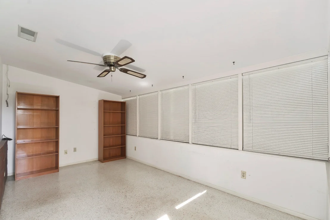 Photo of 541 Ebbtide Drive