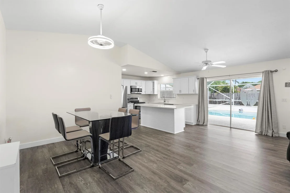 Photo of 9120 Paragon Way