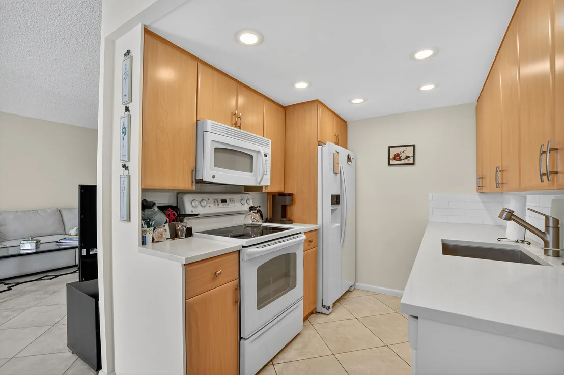 Photo of 3067 Exeter D